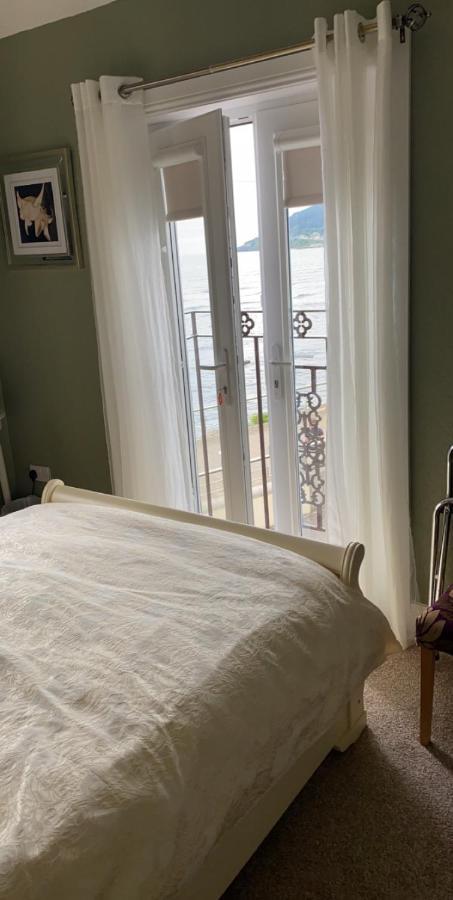 Conlyn House Bed and Breakfast Newcastle  Buitenkant foto