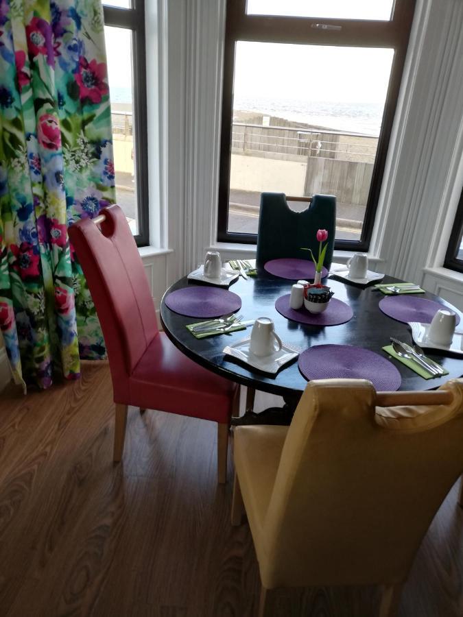 Conlyn House Bed and Breakfast Newcastle  Buitenkant foto